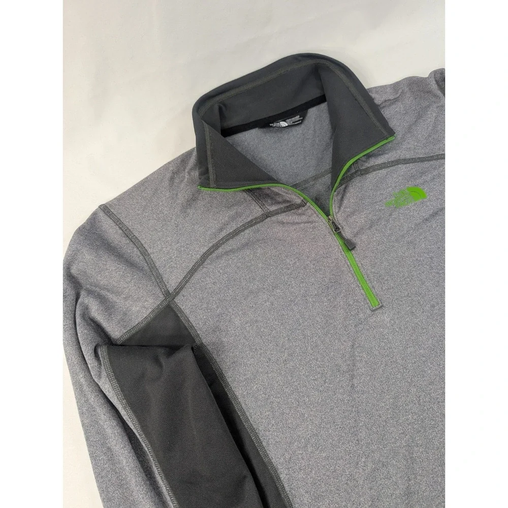 The North Face Mens Outdoor Hiking‎ Gray Volt Green 1/4 Zip Pullover Medium Base